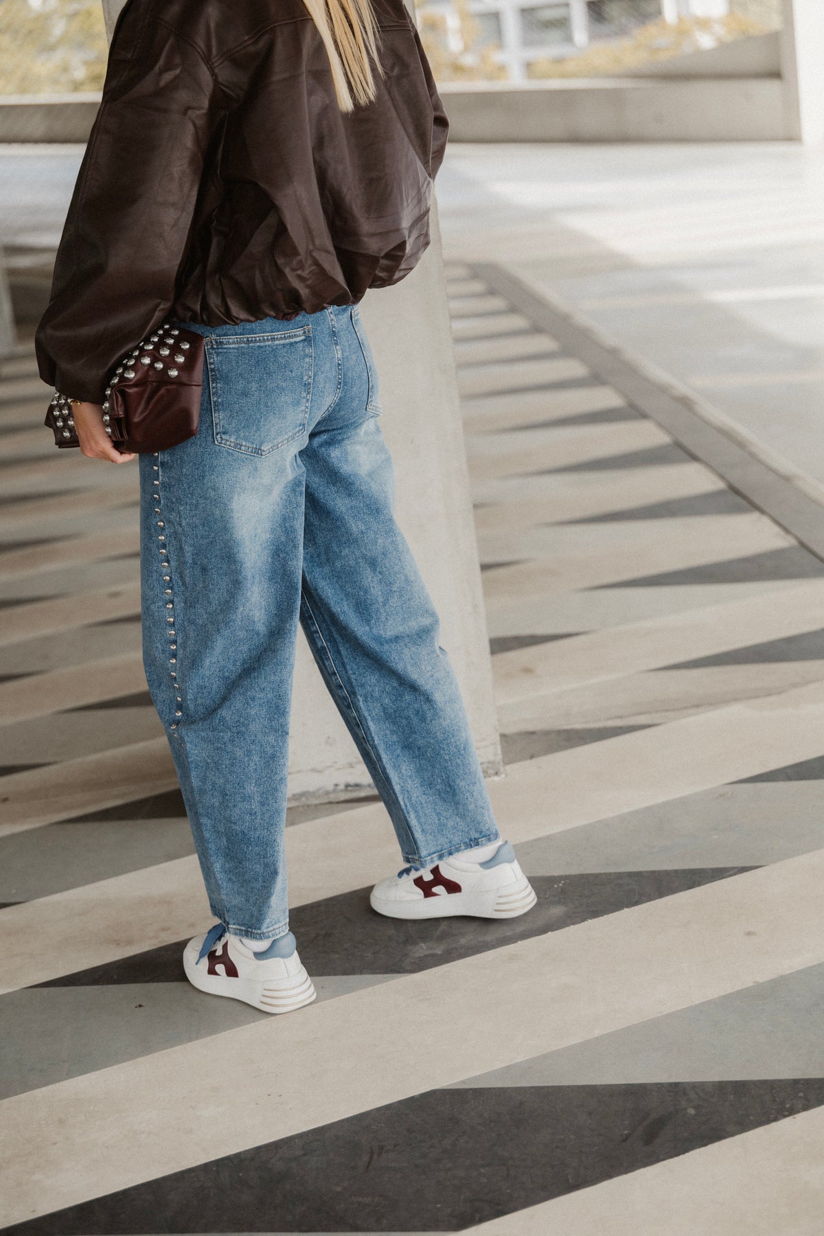 STUD BALLOON JEANS