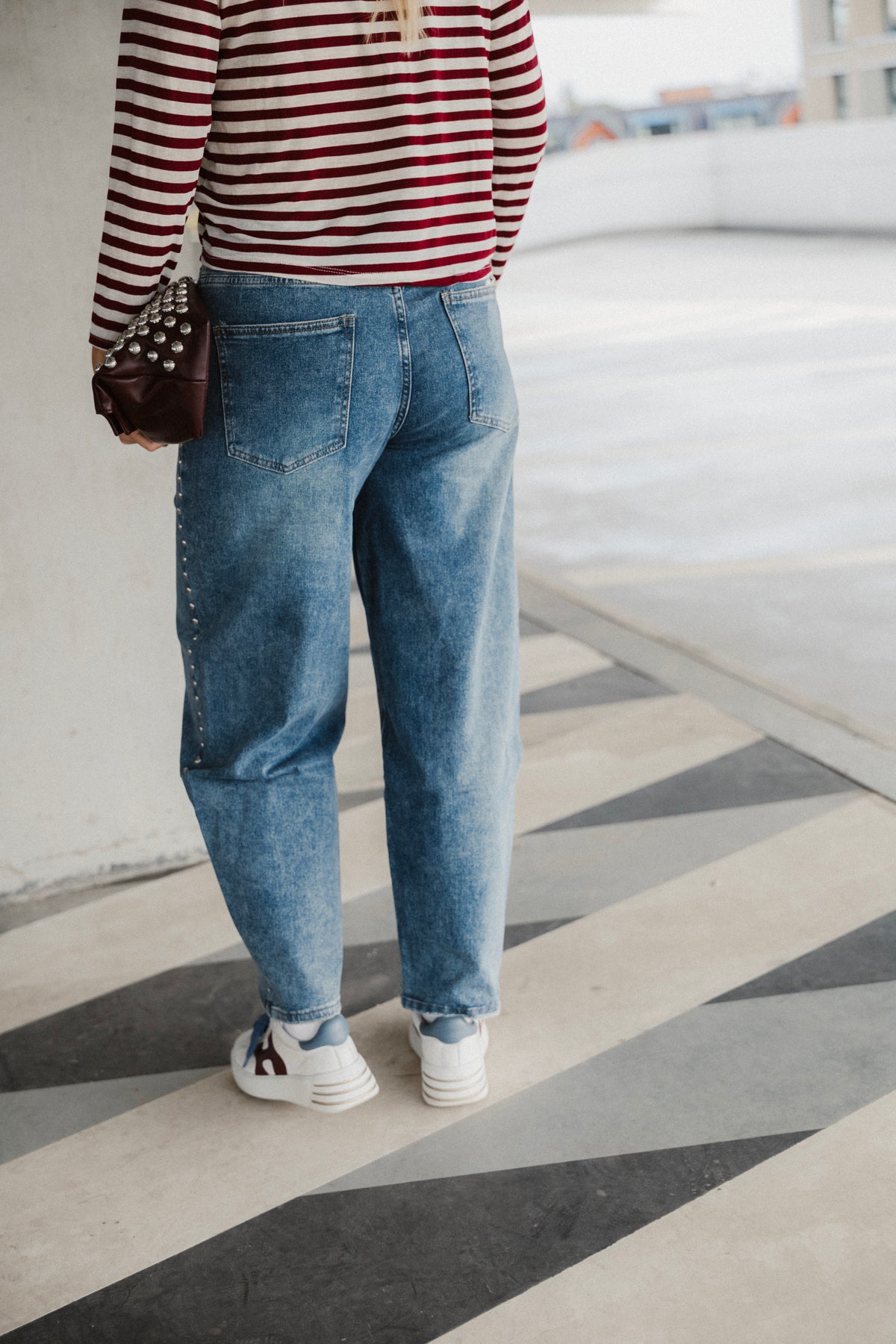STUD BALLOON JEANS
